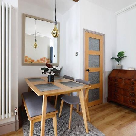 Stunning 2 Bedroom Flat 8Min Walk From The Beach Hove Buitenkant foto