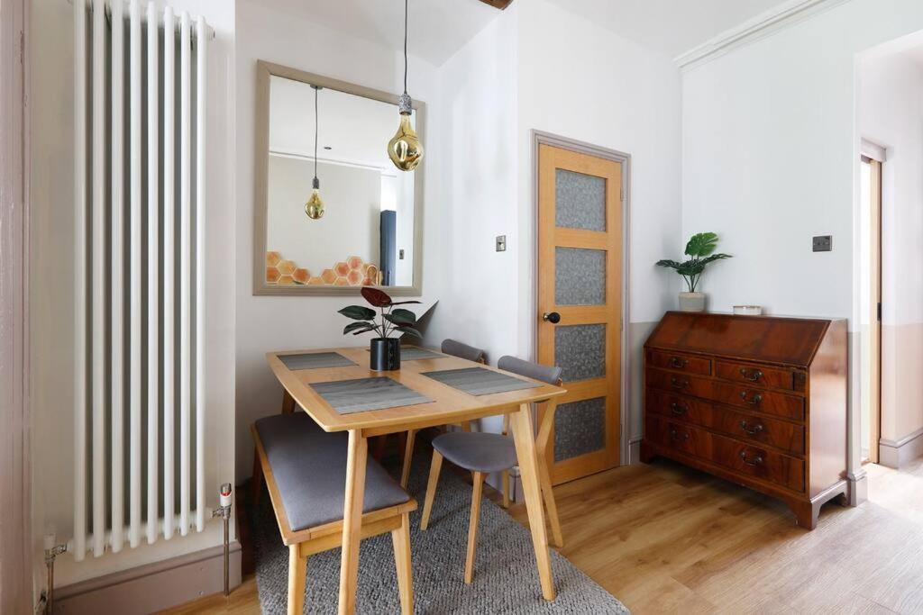 Stunning 2 Bedroom Flat 8Min Walk From The Beach Hove Buitenkant foto