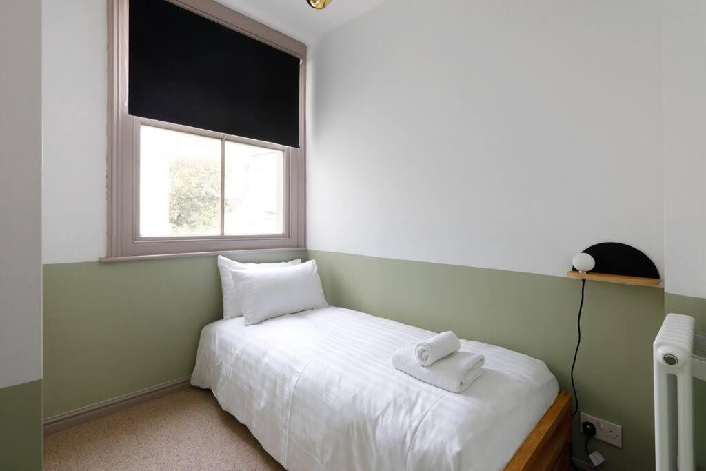 Stunning 2 Bedroom Flat 8Min Walk From The Beach Hove Buitenkant foto